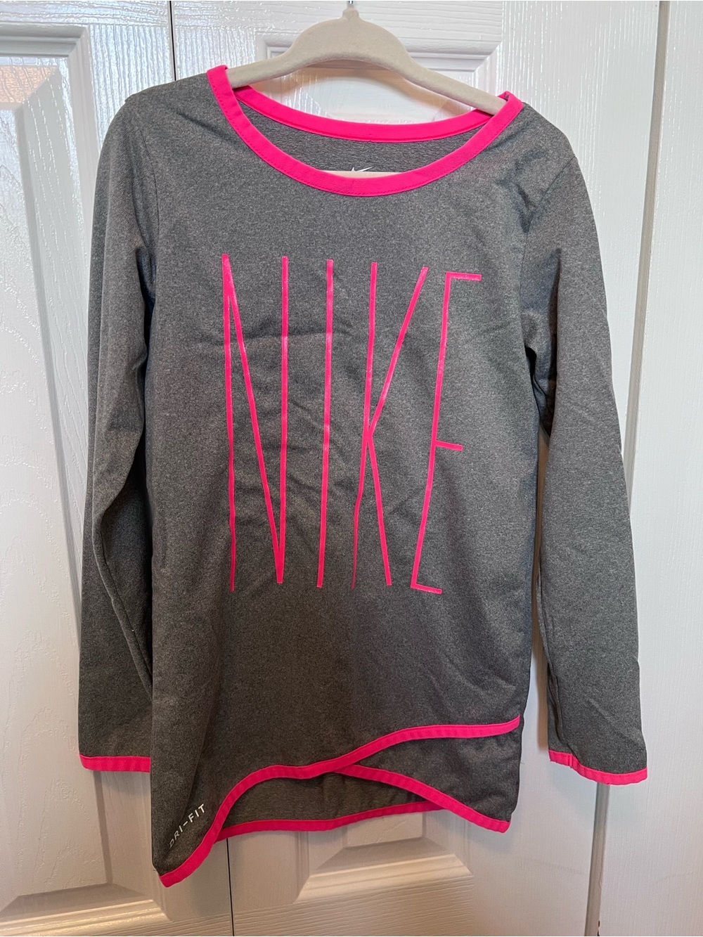 Nike Gray Long Sleeve Tee with Bright Pink Trim - Size 4